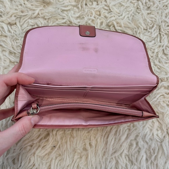 Coach | Vintage Pink Buckle Wallet - Picture 3 of 4